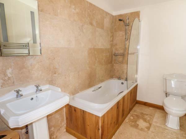 Moorlands Farm Cottage Foxt Екстериор снимка